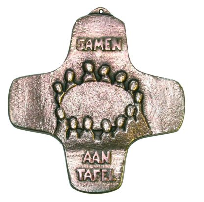 Bronzekreuz "Samen aan Tafel", Aan Tafel geschenken